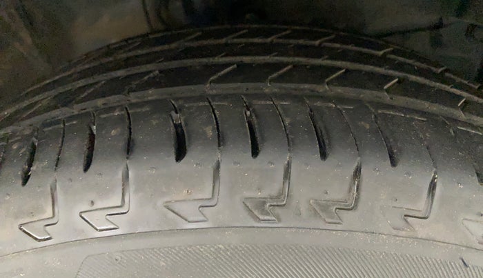 2022 Honda WR-V 1.2L I-VTEC SV MT, Petrol, Manual, 5,276 km, Right Front Tyre Tread