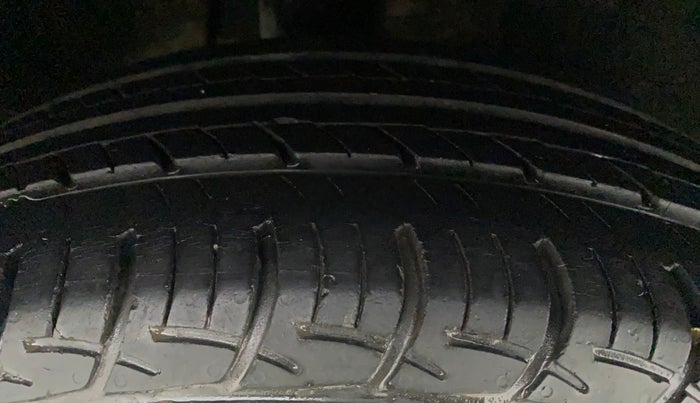 2019 Maruti Baleno DELTA PETROL 1.2, Petrol, Manual, 29,519 km, Right Rear Tyre Tread