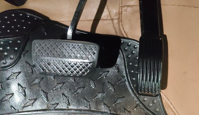 2022 Honda Amaze 1.2L I-VTEC VX CVT, Petrol, Automatic, 92,001 km, Pedals