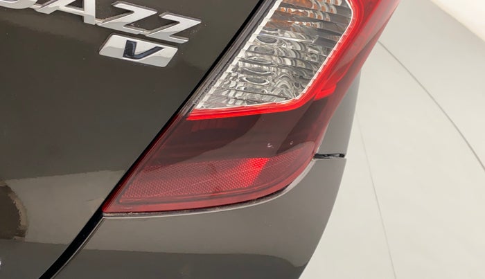 2017 Honda Jazz 1.2L I-VTEC V AT, Petrol, Automatic, 51,643 km, Right tail light - Minor scratches
