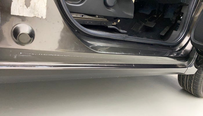 2017 Honda Jazz 1.2L I-VTEC V AT, Petrol, Automatic, 51,643 km, Right running board - Minor scratches