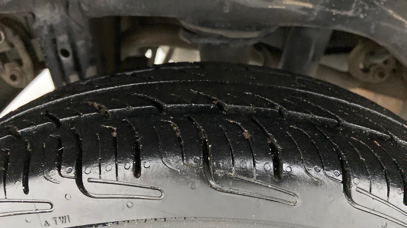 2014 Maruti Alto 800 LXI, Petrol, Manual, 80,702 km, Right Rear Tyre Tread