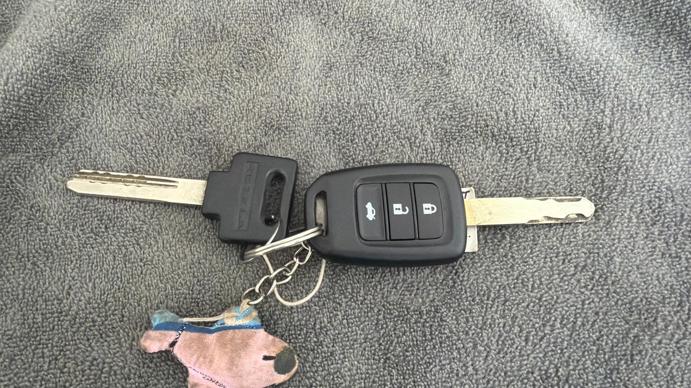 2014 Honda City 1.5L I-VTEC SV, Petrol, Manual, 78,099 km, Key Close Up