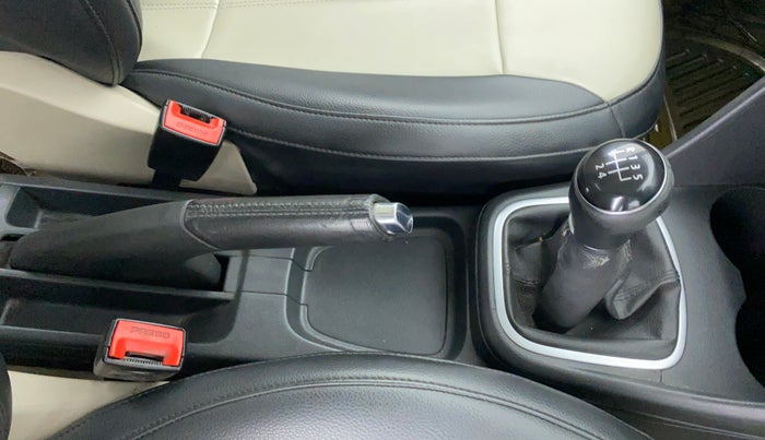 2014 Volkswagen Polo HIGHLINE1.2L PETROL, Petrol, Manual, 75,289 km, Gear Lever