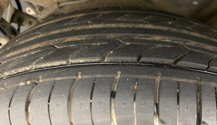 2011 Toyota Etios V, Petrol, Manual, 45,602 km, Left Rear Tyre Tread