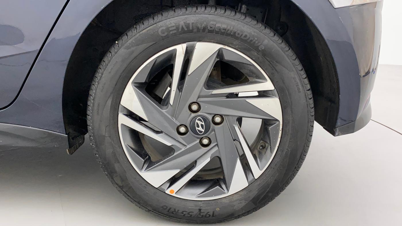 2021 Hyundai NEW I20 ASTA (O) 1.2 MT, Petrol, Manual, 31,974 km, Left Rear Wheel