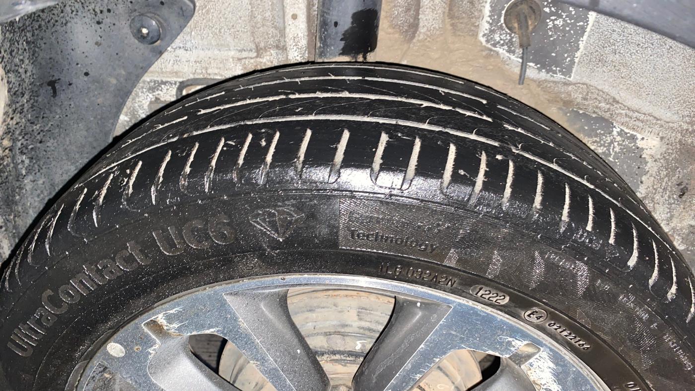 2016 Hyundai i20 Active 1.2 S, Petrol, Manual, 1,13,709 km, Right Rear Tyre Tread