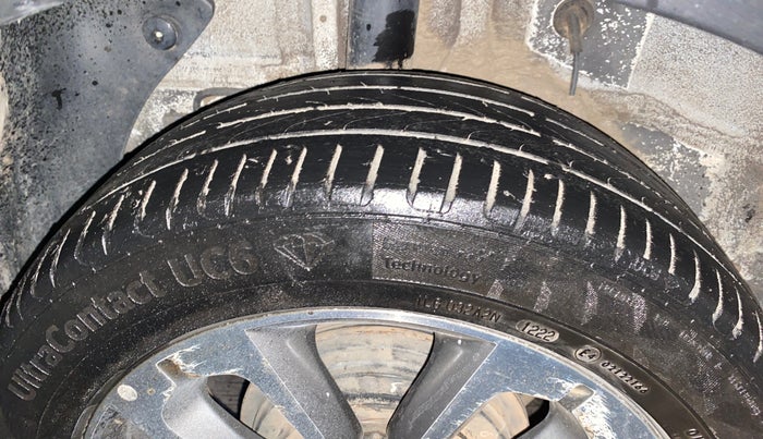 2016 Hyundai i20 Active 1.2 S, Petrol, Manual, 1,13,687 km, Right Rear Tyre Tread