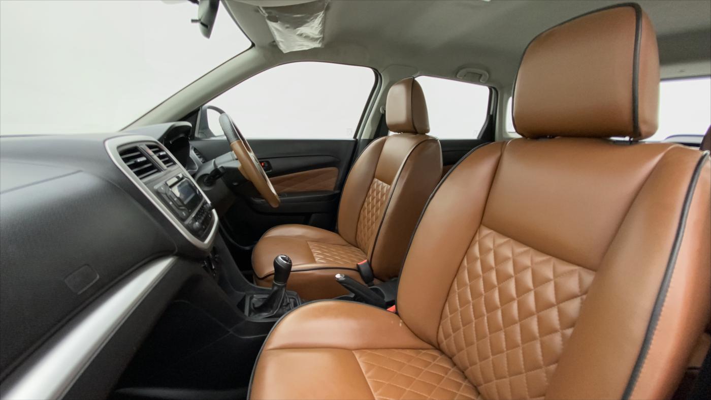 2019 Maruti Vitara Brezza VDI, Diesel, Manual, 29,523 km, Right Side Front Door Cabin