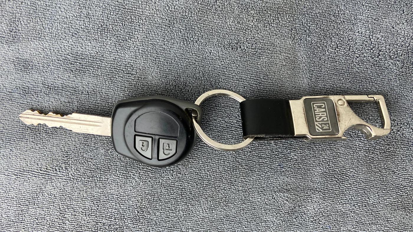 2019 Maruti Vitara Brezza VDI, Diesel, Manual, 29,523 km, Key Close Up