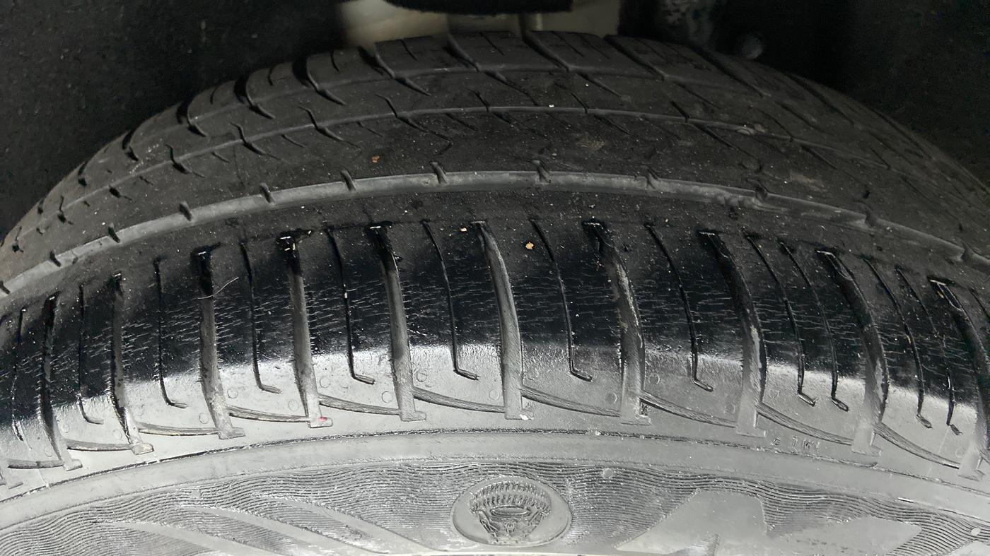 2019 Maruti Vitara Brezza VDI, Diesel, Manual, 29,523 km, Left Rear Tyre Tread