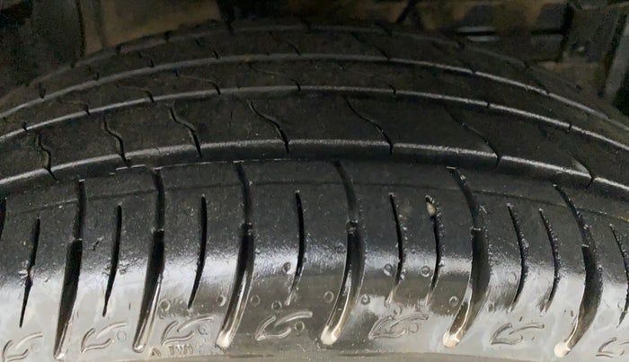 2017 Maruti Vitara Brezza VDI (O), Diesel, Manual, 93,577 km, Right Front Tyre Tread
