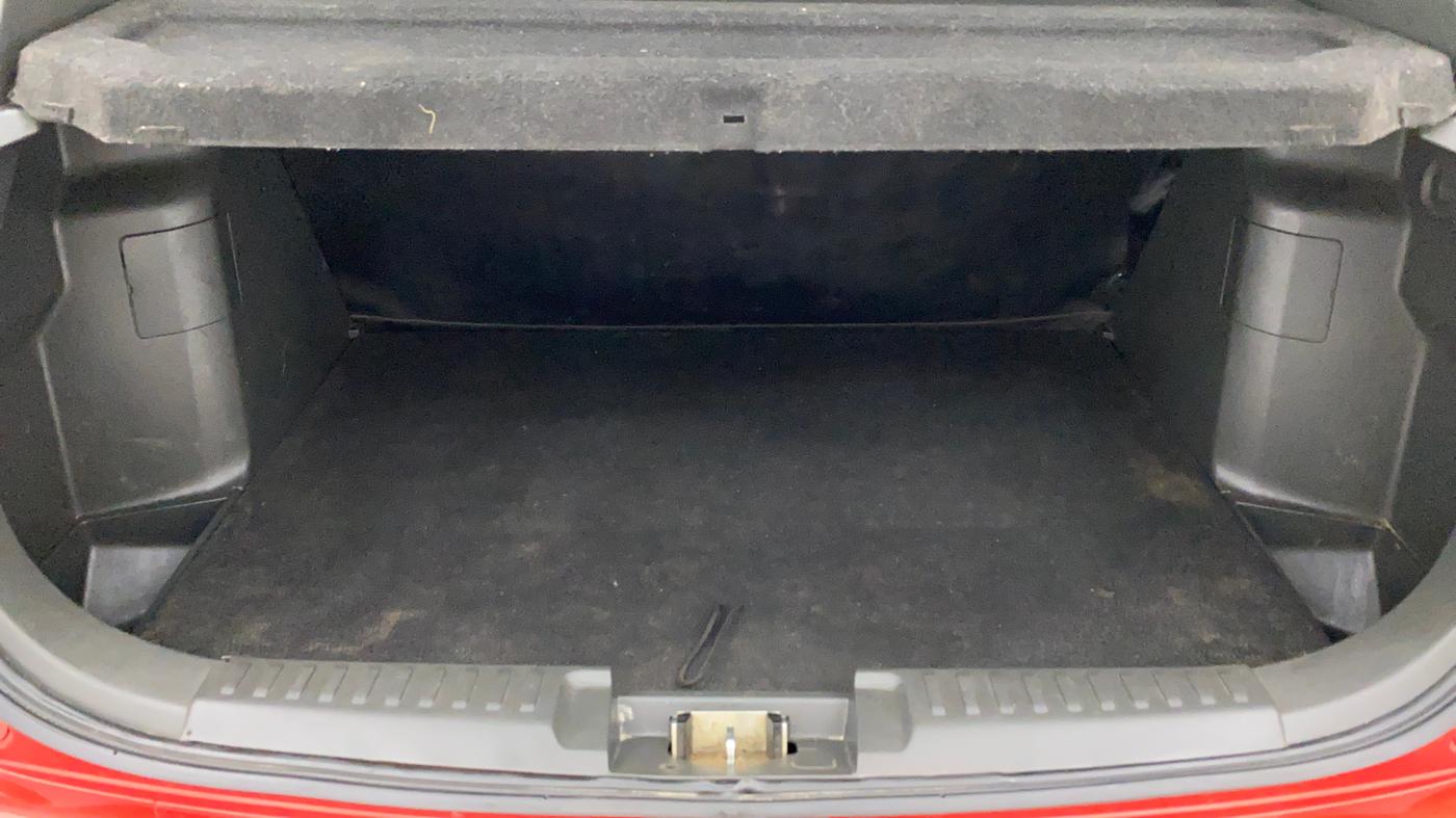 2017 Maruti Vitara Brezza VDI (O), Diesel, Manual, 93,577 km, Boot Inside