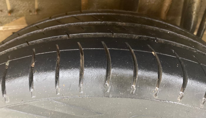2018 Tata Tiago XT PETROL, Petrol, Manual, 72,539 km, Left Rear Tyre Tread