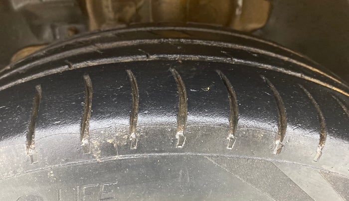 2018 Tata Tiago XT PETROL, Petrol, Manual, 72,539 km, Left Front Tyre Tread