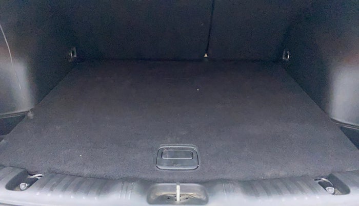 2018 Jeep Compass LONGITUDE 2.0 DIESEL, Diesel, Manual, 1,14,373 km, Boot Inside
