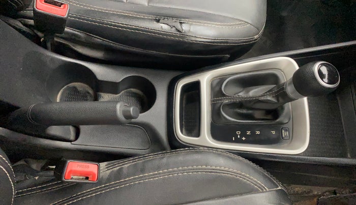 2019 Hyundai VENUE S 1.0 TURBO DCT, Petrol, Automatic, 81,168 km, Gear Lever