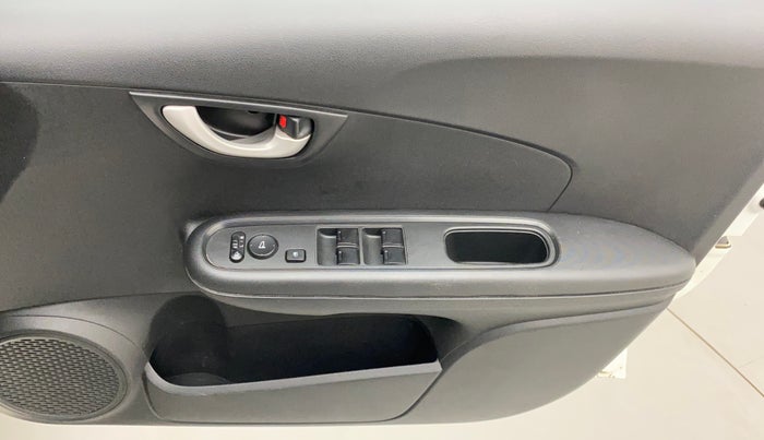 2017 Honda Brio VX AT, Petrol, Automatic, 44,314 km, Driver Side Door Panels Control