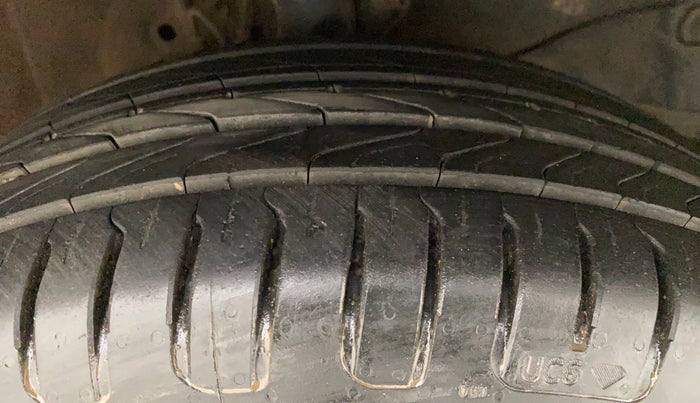 2017 Honda Brio VX AT, Petrol, Automatic, 44,314 km, Right Front Tyre Tread