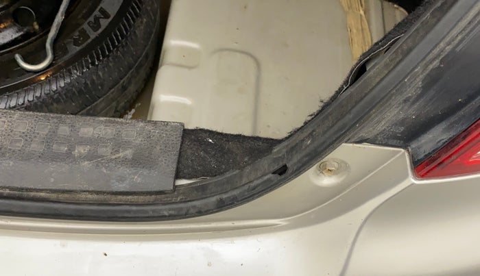 2010 Maruti Swift Dzire VXI, Petrol, Manual, 422 km, Dicky (Boot door) - Weather strip has minor damage