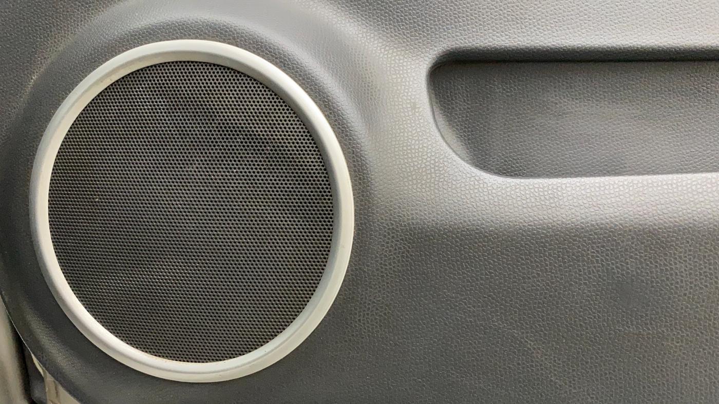 2010 Maruti Swift Dzire VXI, Petrol, Manual, 422 km, Speaker