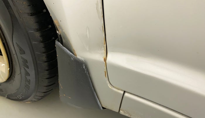 2010 Maruti Swift Dzire VXI, Petrol, Manual, 422 km, Left fender - Slight discoloration