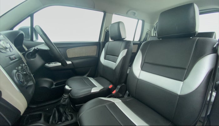 2013 Maruti Wagon R 1.0 VXI, Petrol, Manual, 29,857 km, Right Side Front Door Cabin View