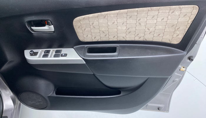 2013 Maruti Wagon R 1.0 VXI, Petrol, Manual, 29,857 km, Driver Side Door Panels Control