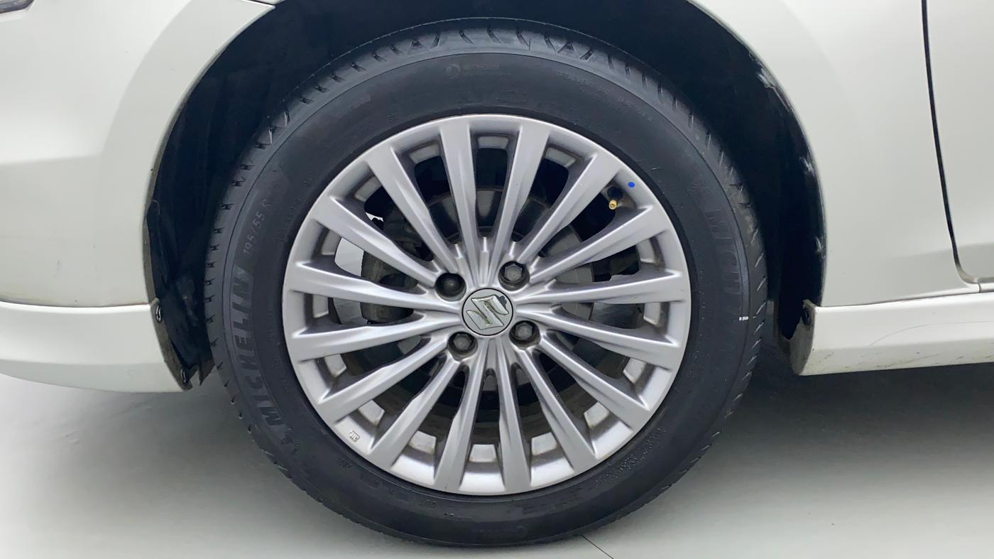 2017 Maruti Ciaz S 1.4 MT PETROL, Petrol, Manual, 89,757 km, Left Front Wheel