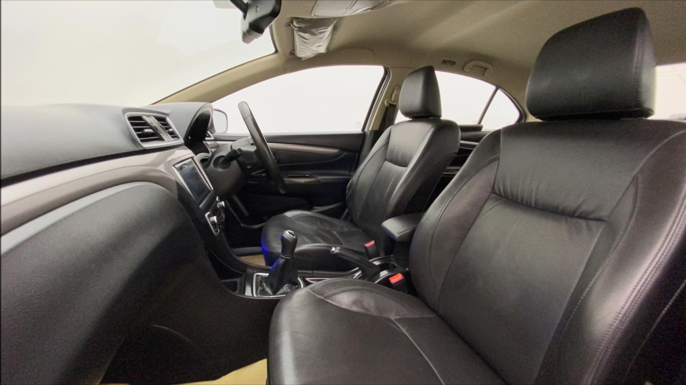 2017 Maruti Ciaz S 1.4 MT PETROL, Petrol, Manual, 89,757 km, Right Side Front Door Cabin
