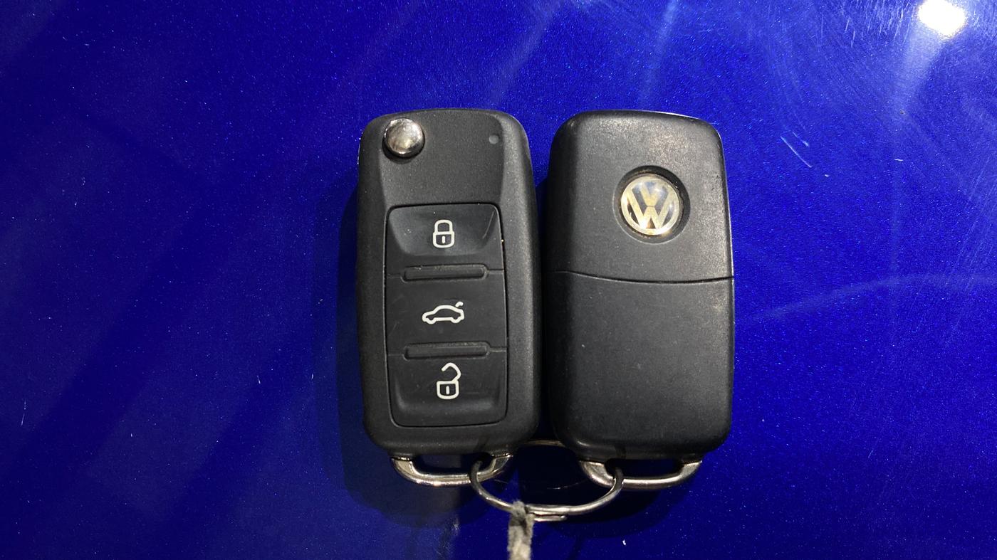 2020 Volkswagen Vento HIGHLINE 1.0L TSI, Petrol, Manual, 24,732 km, Key Close Up
