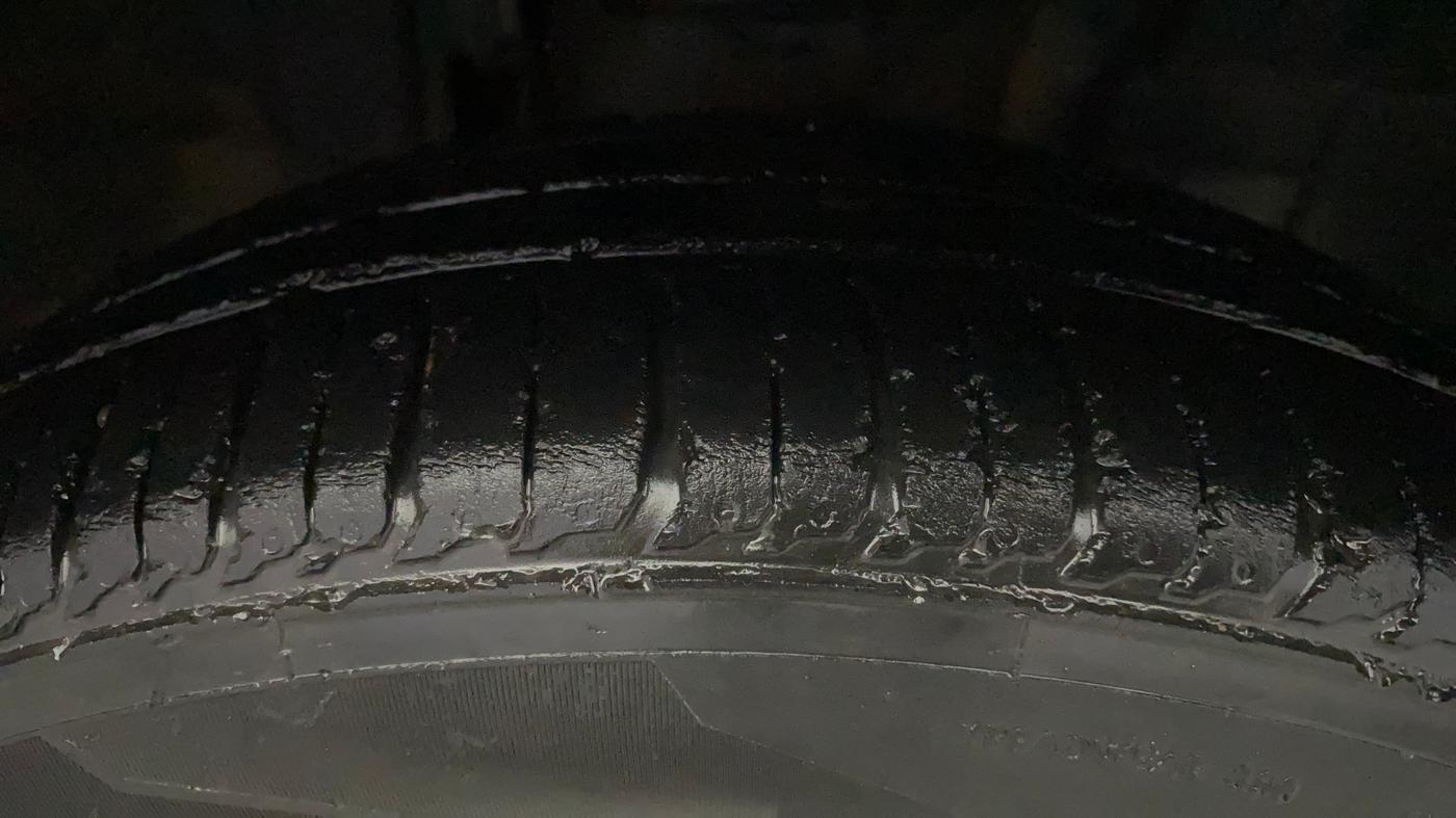 2019 Renault TRIBER RXZ, Petrol, Manual, 33,015 km, Right Front Tyre Tread