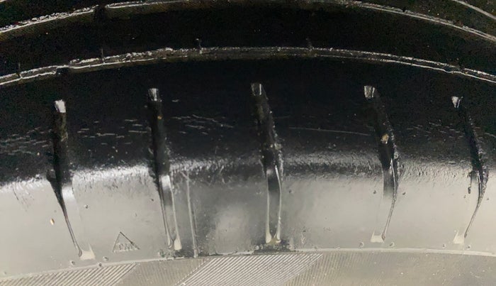 2019 Maruti Swift ZXI PLUS AMT, Petrol, Automatic, 52,416 km, Left Rear Tyre Tread