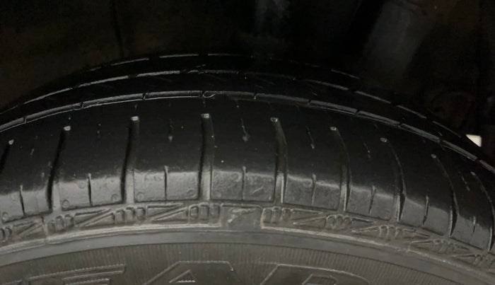 2019 Hyundai Grand i10 MAGNA 1.2 KAPPA VTVT, Petrol, Manual, 72,636 km, Left Rear Tyre Tread