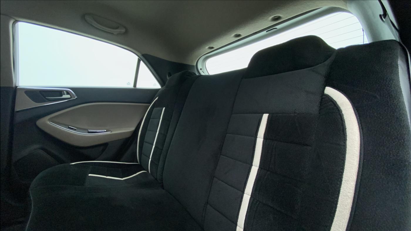 2015 Hyundai Elite i20 ASTA 1.4 CRDI, Diesel, Manual, 97,023 km, Right Side Rear Door Cabin