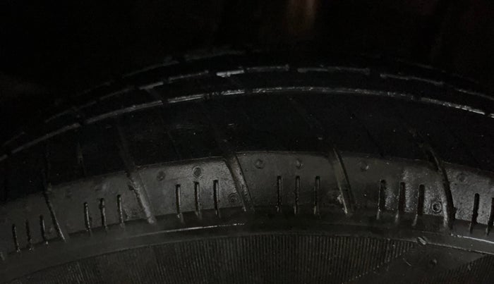 2019 Datsun Go T, Petrol, Manual, 72,611 km, Right Front Tyre Tread