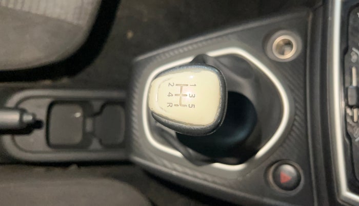 2019 Datsun Go T, Petrol, Manual, 72,611 km, Gear Lever