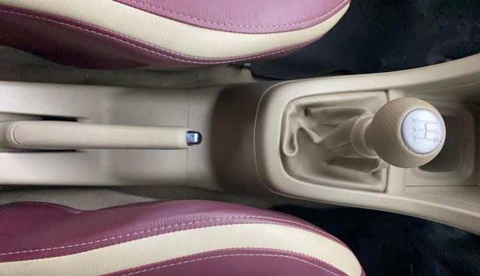 2017 Maruti Ertiga VXI, Petrol, Manual, 35,639 km, Gear Lever