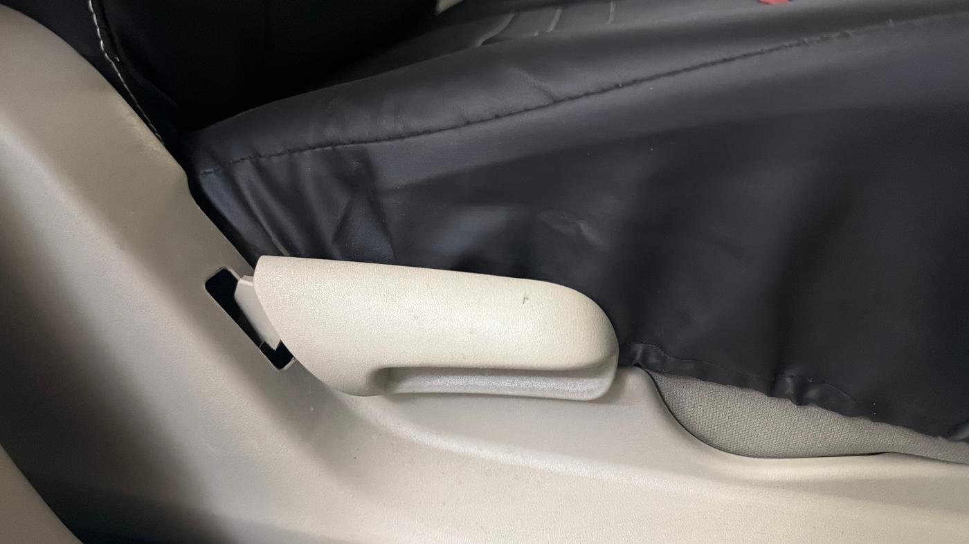 2021 Maruti Celerio VXI CNG, CNG, Manual, 71,580 km, Driver Side Adjustment Panel