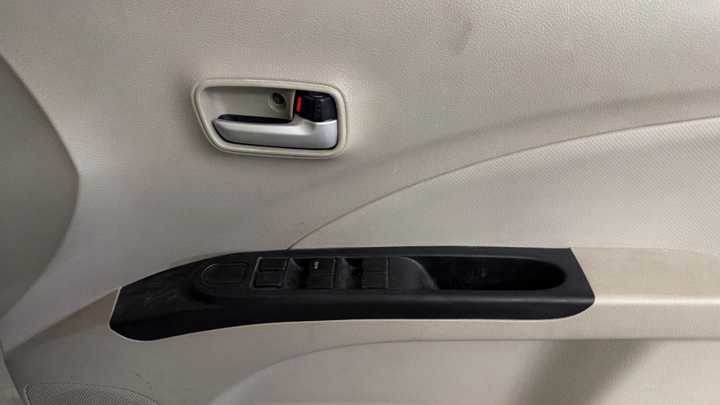 2021 Maruti Celerio VXI CNG, CNG, Manual, 71,580 km, Driver Side Door Panels Control