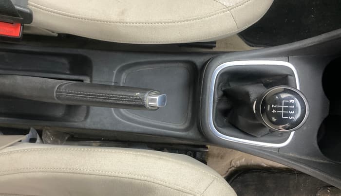 2014 Volkswagen Polo HIGHLINE1.2L, Petrol, Manual, 72,244 km, Gear Lever