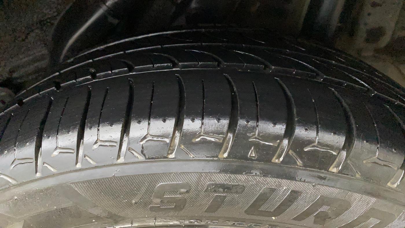 2018 Hyundai Verna 1.6 VTVT SX, Petrol, Manual, 84,748 km, Left Rear Tyre Tread