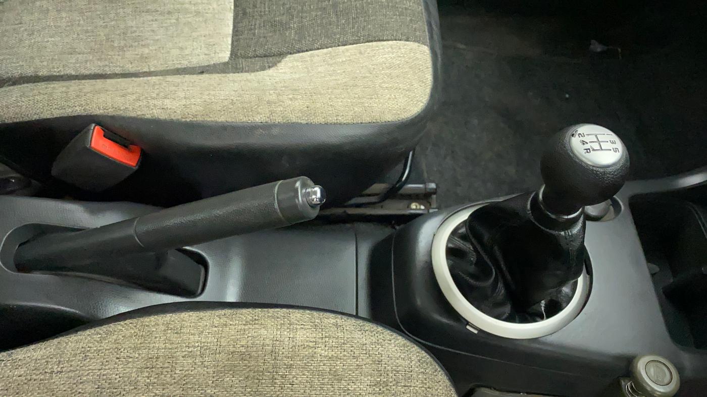 2011 Maruti Swift Dzire VXI, Petrol, Manual, 51,005 km, Gear Lever