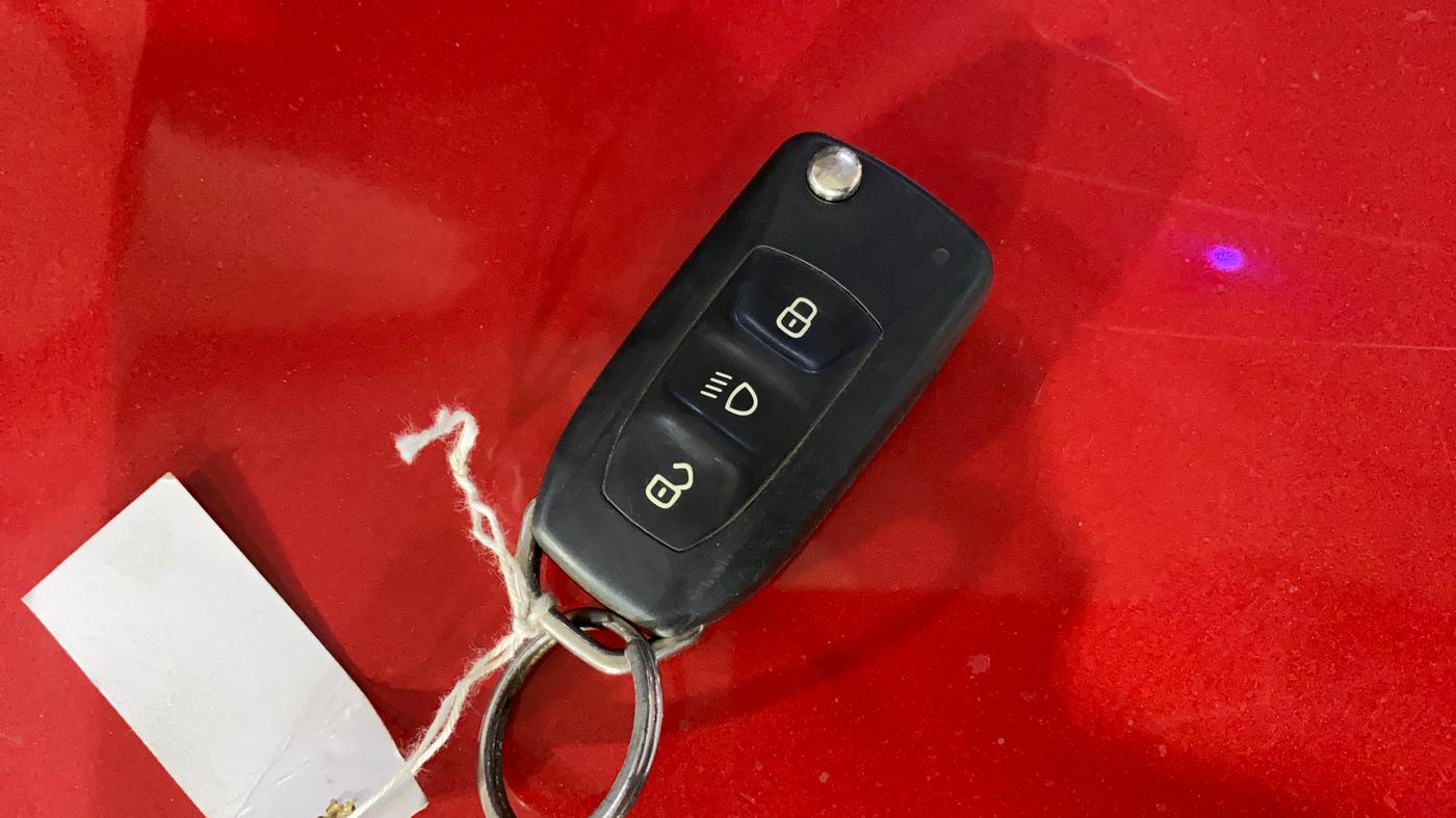 2022 Tata ALTROZ XM PLUS PETROL, Petrol, Manual, 83,213 km, Key Close Up
