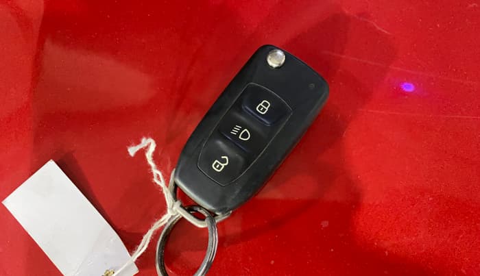 2023 Tata ALTROZ XM PLUS PETROL, Petrol, Manual, 83,213 km, Key Close Up