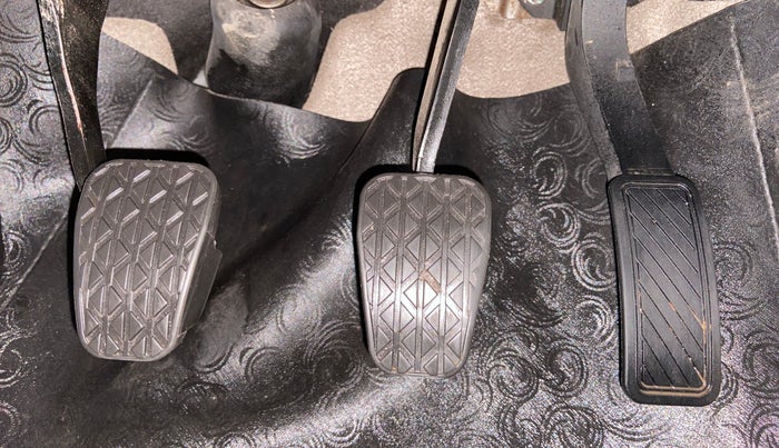 2017 Ford Figo Aspire 1.2 TITANIUM PETROL, Petrol, Manual, 30,118 km, Pedals