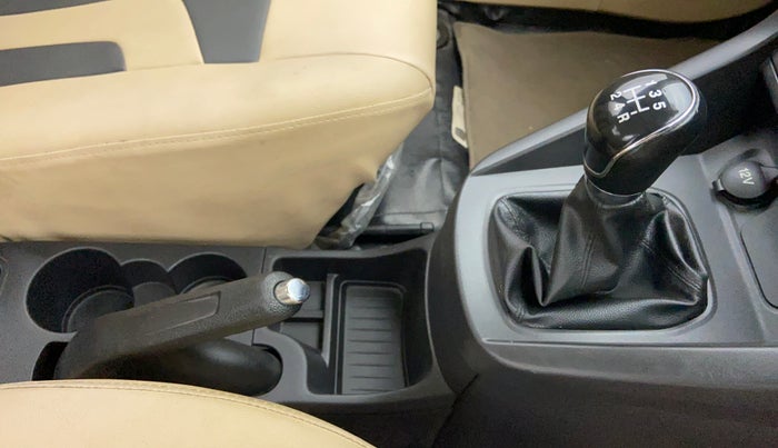 2017 Ford Figo Aspire 1.2 TITANIUM PETROL, Petrol, Manual, 30,118 km, Gear Lever