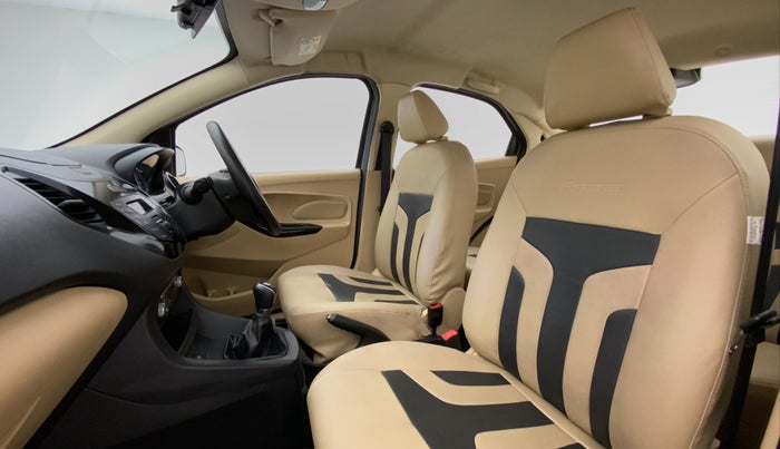 2017 Ford Figo Aspire 1.2 TITANIUM PETROL, Petrol, Manual, 30,118 km, Right Side Front Door Cabin