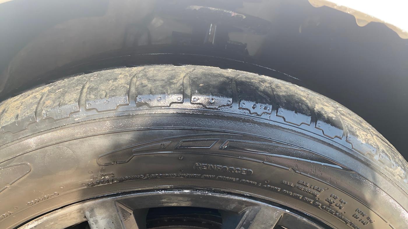 2017 Volkswagen Polo GT TSI AT, Petrol, Automatic, 1,04,458 km, Right Front Tyre Tread
