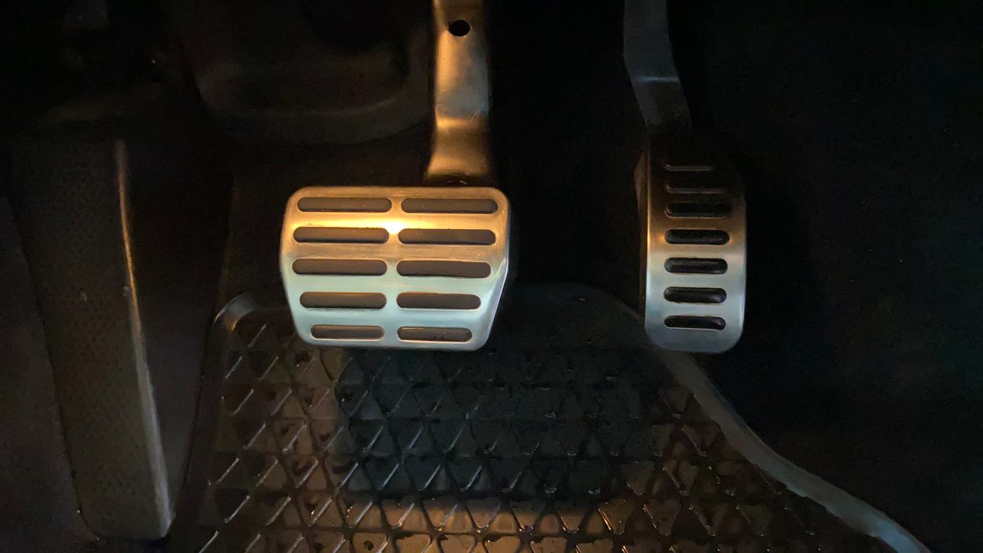 2017 Volkswagen Polo GT TSI AT, Petrol, Automatic, 1,04,458 km, Pedals